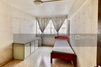 876 TAMPINES STREET 84 HDB | Listing