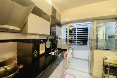 513D YISHUN STREET 51 HDB | Listing