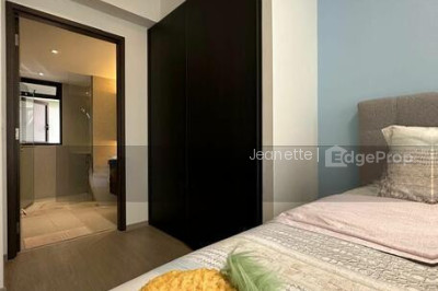 INZ RESIDENCE Apartment / Condo | Listing