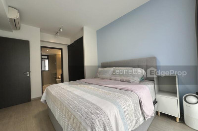 INZ RESIDENCE Apartment / Condo | Listing