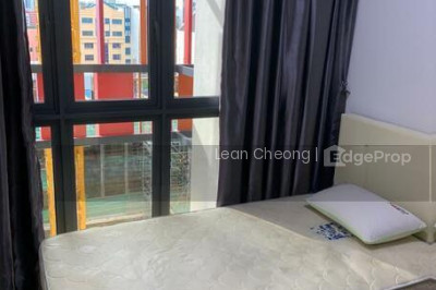 THE CENTREN Apartment / Condo | Listing