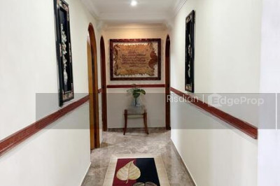 746 WOODLANDS CIRCLE HDB | Listing