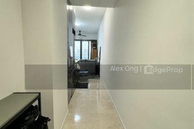 THE TRE VER Apartment / Condo | Listing