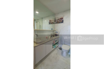 WATERFRONT KEY Apartment / Condo | Listing