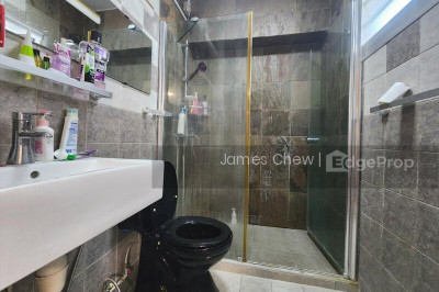 525 JELAPANG ROAD HDB | Listing