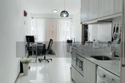 WATERFRONT GOLD Apartment / Condo | Listing