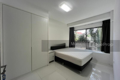 SIGLAP V Apartment / Condo | Listing