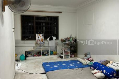 757 WOODLANDS AVENUE 4 HDB | Listing