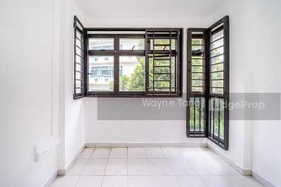 4 MARINE TERRACE HDB | Listing