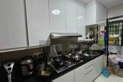 334C YISHUN RIVERWALK HDB | Listing