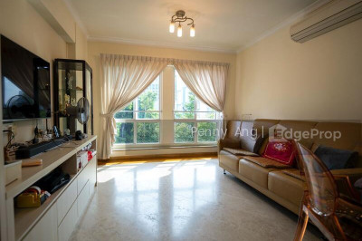 EMERALD GARDEN Apartment / Condo | Listing