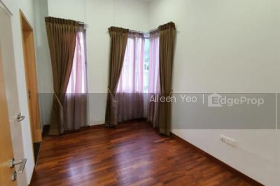 CASA CAMBIO Apartment / Condo | Listing