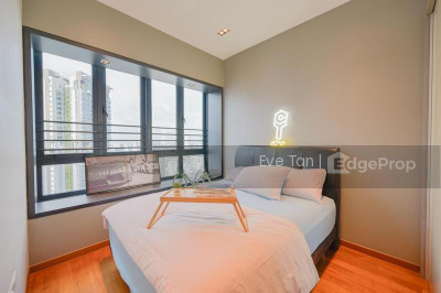 368 THOMSON Apartment / Condo | Listing