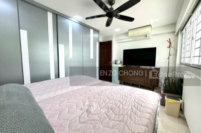 233 TAMPINES STREET 21 HDB | Listing