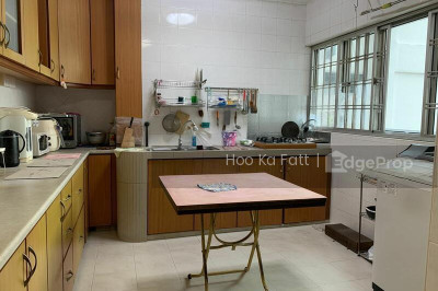 104 JALAN RAJAH HDB | Listing