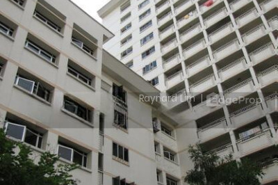 20 QUEEN'S CLOSE HDB | Listing