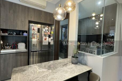 INZ RESIDENCE Apartment / Condo | Listing