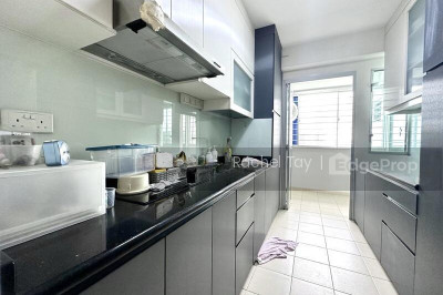 425 CLEMENTI AVENUE 1 HDB | Listing