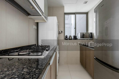 THE METROPOLITAN CONDOMINIUM Apartment / Condo | Listing