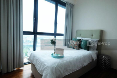 J GATEWAY Apartment / Condo | Listing