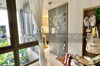 THE TRE VER Apartment / Condo | Listing