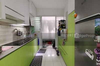 256B SUMANG WALK HDB | Listing