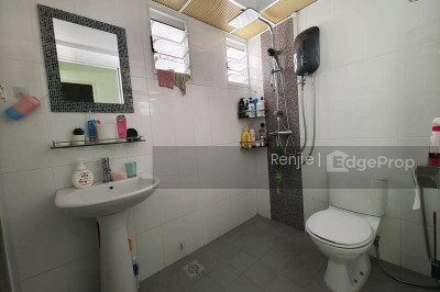 256B SUMANG WALK HDB | Listing