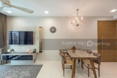 INZ RESIDENCE Apartment / Condo | Listing