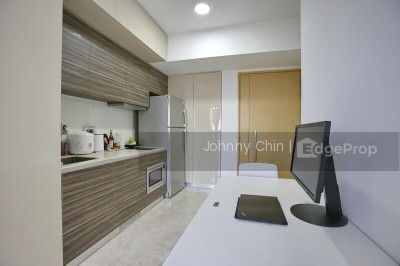 COMMONWEALTH TOWERS Apartment / Condo | Listing