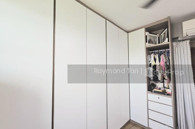 574B WOODLANDS GLEN HDB | Listing