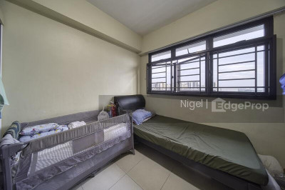 371 JURONG EAST STREET 32 HDB | Listing