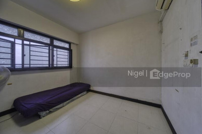 371 JURONG EAST STREET 32 HDB | Listing