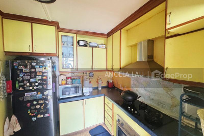 858 WOODLANDS STREET 83 HDB | Listing