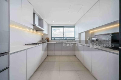 MARINA BAY RESIDENCES Apartment / Condo | Listing