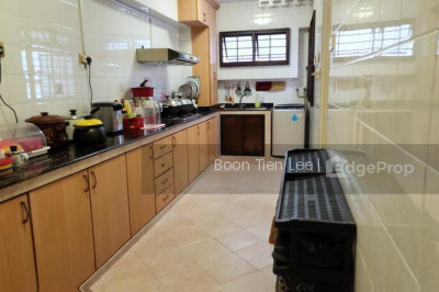 596D ANG MO KIO STREET 52 HDB | Listing