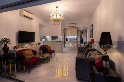 HILLSTA Apartment / Condo | Listing