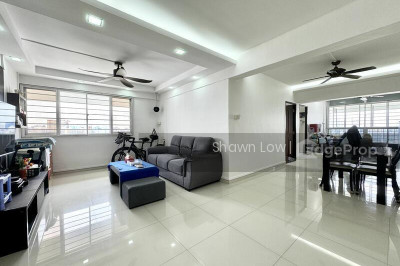 215 LORONG 8 TOA PAYOH HDB | Listing