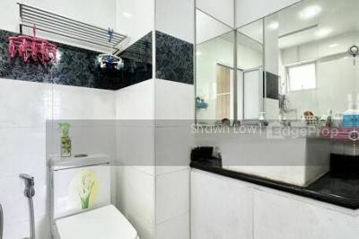 215 LORONG 8 TOA PAYOH HDB | Listing