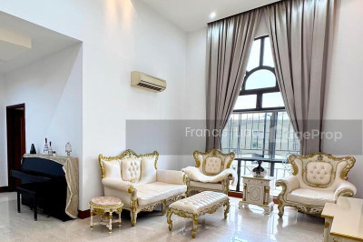 SELETARIS Apartment / Condo | Listing