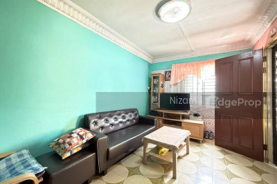 649 ANG MO KIO AVENUE 5 HDB | Listing