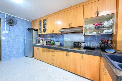 649 ANG MO KIO AVENUE 5 HDB | Listing