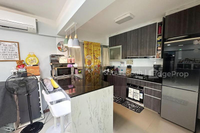 126D CANBERRA STREET HDB | Listing