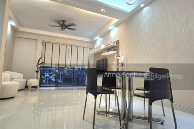 ASTON MANSIONS Apartment / Condo | Listing