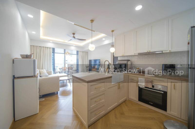 THE POIZ RESIDENCES Apartment / Condo | Listing