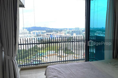 J GATEWAY Apartment / Condo | Listing