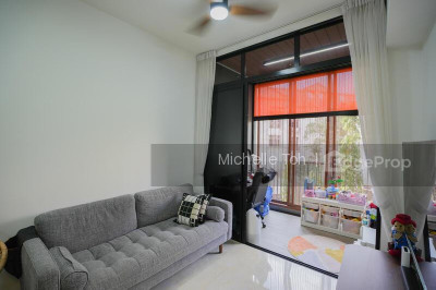 DAINTREE RESIDENCE Apartment / Condo | Listing