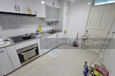 CASA PASIR RIS Apartment / Condo | Listing