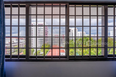 657 HOUGANG AVENUE 8 HDB | Listing