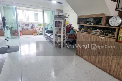 427 TAMPINES STREET 41 HDB | Listing