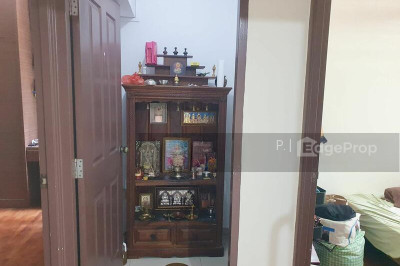 5 PINE CLOSE HDB | Listing